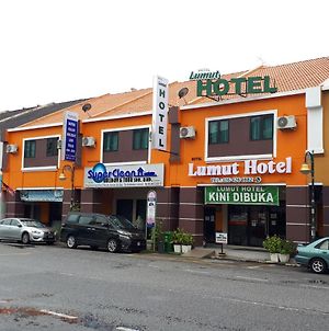 Lumut Hotel Exterior photo