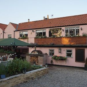 The Tickled Trout Inn Bilton-In-Ainsty York Exterior photo