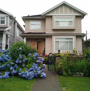 Helen'S House / Close To Skytrain And Airport Bed & Breakfast Vancouver Exterior photo