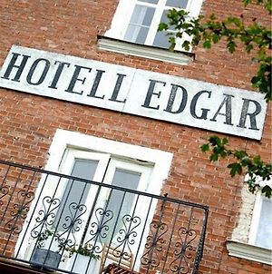 Hotell Edgar & Lilla Kok Solvesborg Exterior photo