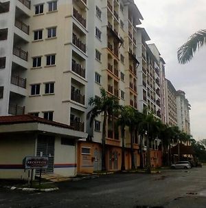 Suria A Apartment Bukit Merah Simpang Ampat Semanggol Exterior photo