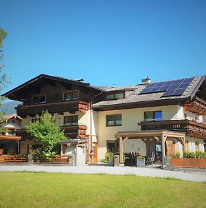 Haus Renswouw Hotel Hollersbach im Pinzgau Exterior photo