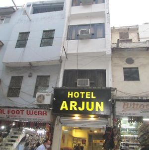Hotel Arjun New Delhi Exterior photo