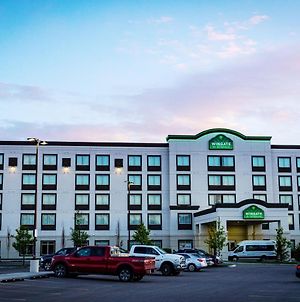 Wingate By Wyndham Calgary Airport Hotel Exterior photo