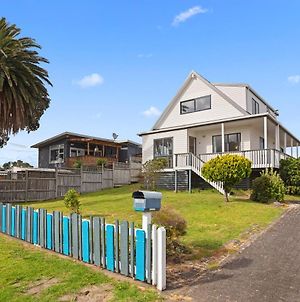 A Wave From It All - Waihi Beach Holiday Home Exterior photo