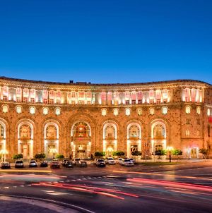 Armenia Marriott Hotel Yerevan Exterior photo