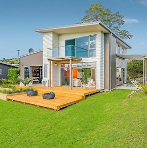 A Slice Of Summer - Whangapoua Holiday Home Exterior photo