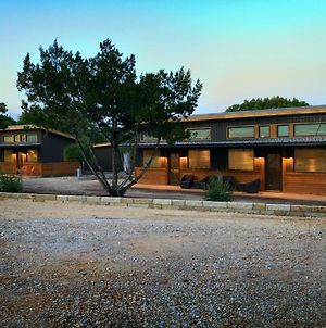 Green Acres Cottages - Wimberley Suite Exterior photo