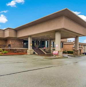 Comfort Inn And Suites Pittsburgh Exterior photo