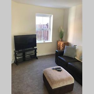 Silver Stag, High-End, Modern 3 Double Bedroom With Parking Leicester Exterior photo