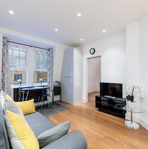 Oxford Circus Luxury Holiday Let Apartment London Exterior photo