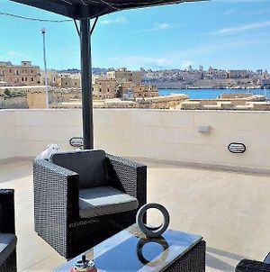 Valletta And Grand Harbour Lookout Apartment Kalkara Exterior photo