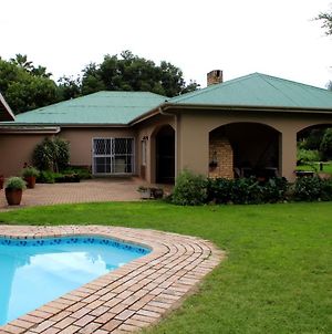 Bietjie Rus Guest House Addo Exterior photo