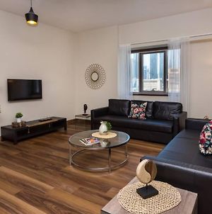 Higuests - Spacious And Cozy 1-Bedroom Apartment In Downtown Dubai Exterior photo