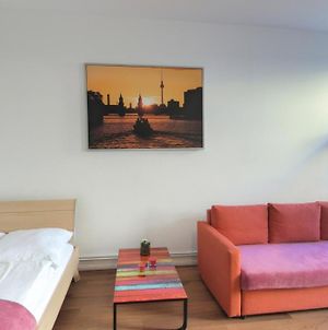 City Studio Apartment For 4, Near Sonnenallee Berlin Exterior photo