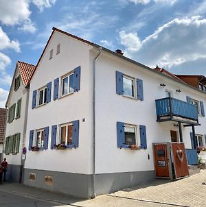 Gastehaus Sellemols Ferienwohnung Kufer Heuchelheim-Klingen Exterior photo