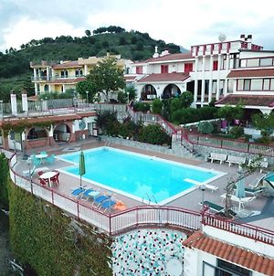 Casa Vacanze Villa Pellegrino Salerno Exterior photo
