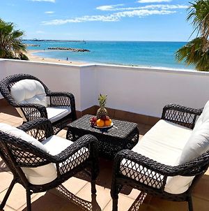 House In Front Of The Beach With Sea View Villa Cambrils Exterior photo