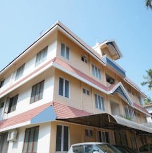 Andoor Homes Flat 10 Thiruvananthapuram Exterior photo