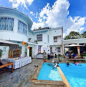 Kitisuru Manor Hotel Nairobi Exterior photo