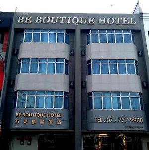 Be Boutique Hotel Kluang Exterior photo