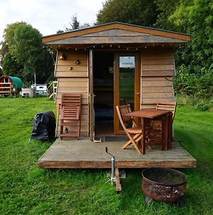 Unique Off- Grid Beehive Pod At Westcote Glamping Villa Hawick Exterior photo