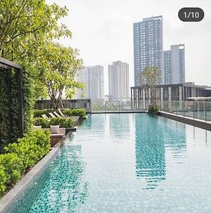 The Base Park East - Bangkok Sukhumvit 77 Apartment Exterior photo