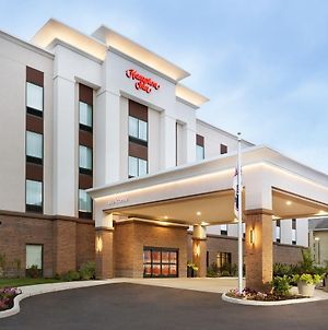 Hampton Inn By Hilton North Olmsted Cleveland Airport Exterior photo