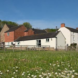 Barn Owl Lodge At Millfields Farm Cottages Ashbourne  Exterior photo