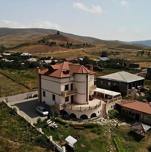 Tsaghkunq Guest House Sevan Exterior photo