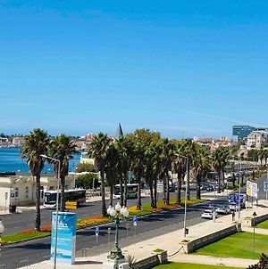 Sea View 2 Mins Walk To Beach And Estoril Casino Apartment Exterior photo