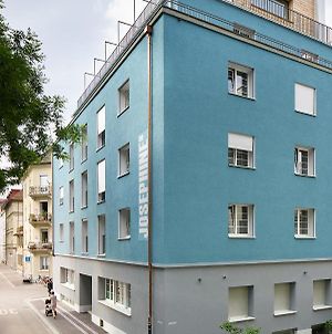 Josephine'S Guesthouse - Bookable For Women Only Zurich Exterior photo