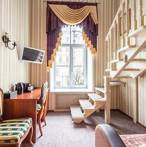 Orfei Hotel On Bolshaya Konyushennaya Saint Petersburg Exterior photo