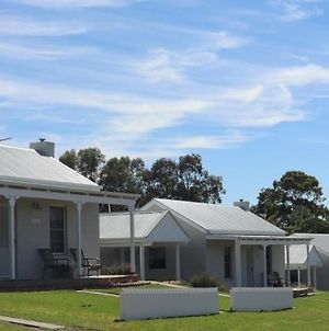 Wagga Wagga Country Cottages Exterior photo