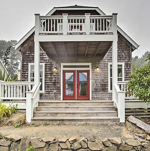 Dog-Friendly Home With Deck And Yard About Walk To Beach Depoe Bay Exterior photo