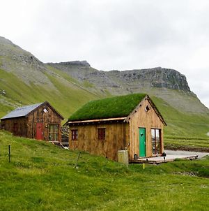 Mulafossur Cottage No 1 By Famous Waterfall In Gasadalur Exterior photo