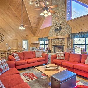 Cozy Grand Lodge On The River Hot Tub And Fire Pit! Groesbeck Exterior photo