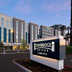 Staybridge Suites Long Beach Airport Exterior photo