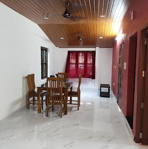 Sowparnika New Villa Thiruvananthapuram Exterior photo