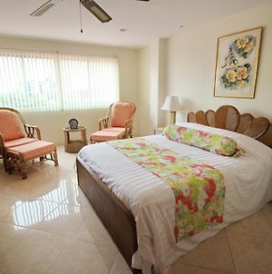 Butterfly Garden Boutique Residence By Frasier, Apt And Villas, 110-190 Sqmtr 1 To 3 Bedrooms 2 Full Bathrooms Staff 24-7,Fast Wifi Smart Tv Free Bbq Spa Bath Pattaya Exterior photo