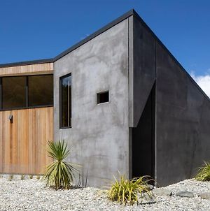 Bivvy House Of The Year Winner Bbq Queenstown Exterior photo