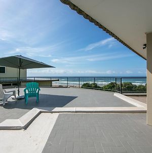 Romiaka 8 - Views Over The Pippi Beach Apartment Yamba Exterior photo