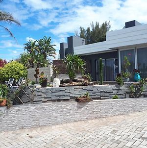 Vignes Guest Lodge Port Elizabeth Exterior photo