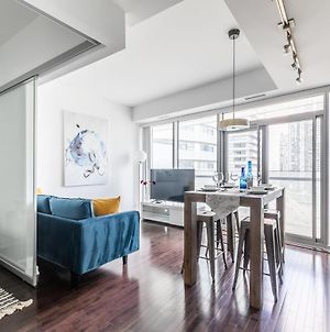 Luxury 1Br+1Wr Apartment, Across Acc Centre Toronto Exterior photo