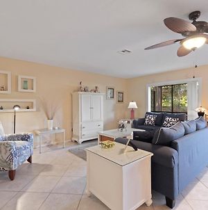 Gorgeous Renovated 1St Floor Condo With Bikes, 2 Rollaway'S & Oversized Lanai - Blind Pass F106 Sanibel Exterior photo
