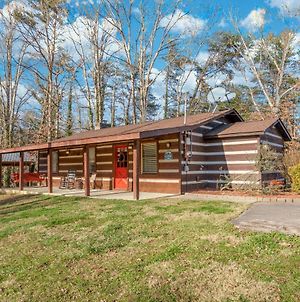 Wooded Bliss Hot Tub Single Level Cabin With No Steps Rocking Chairs Fire Pit And Wooded Views Villa Pigeon Forge Exterior photo
