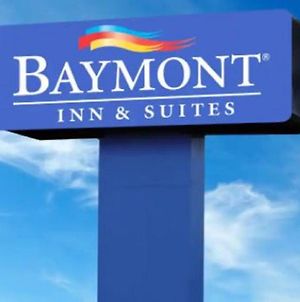 Baymont By Wyndham Youngstown Hotel Exterior photo