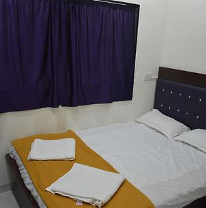 Kalina Dormitory Male And Female Mumbai Exterior photo