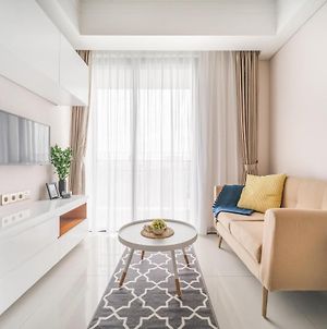 New Modern & Serene 2Br Apt Connected To Mall Apartment Jakarta Exterior photo
