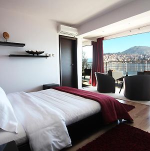 Paralimnio Suites Kastoria Room photo